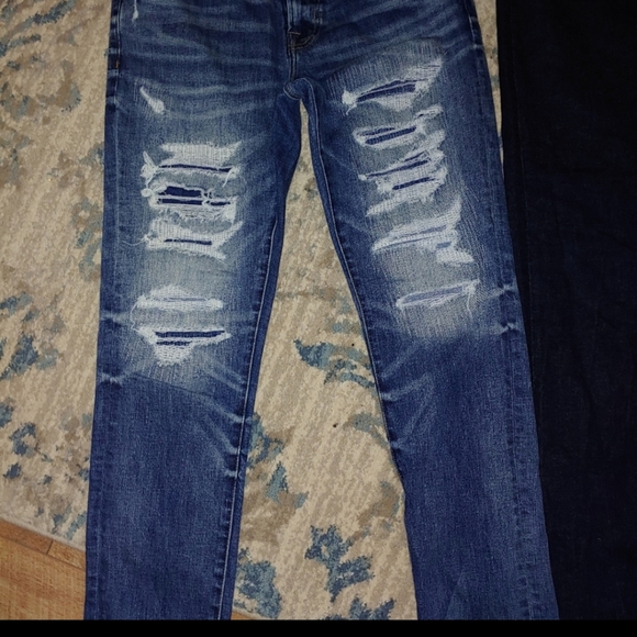 American Eagle Outfitters Other - AE distressed jeans
